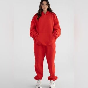 Comfrt Minimalist Set Sweatpants XL & Hoodie Sweatshirt L